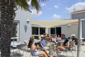 camping-vendee-bar-restaurant-saint-jean-de-monts-Les-Places-Dorees