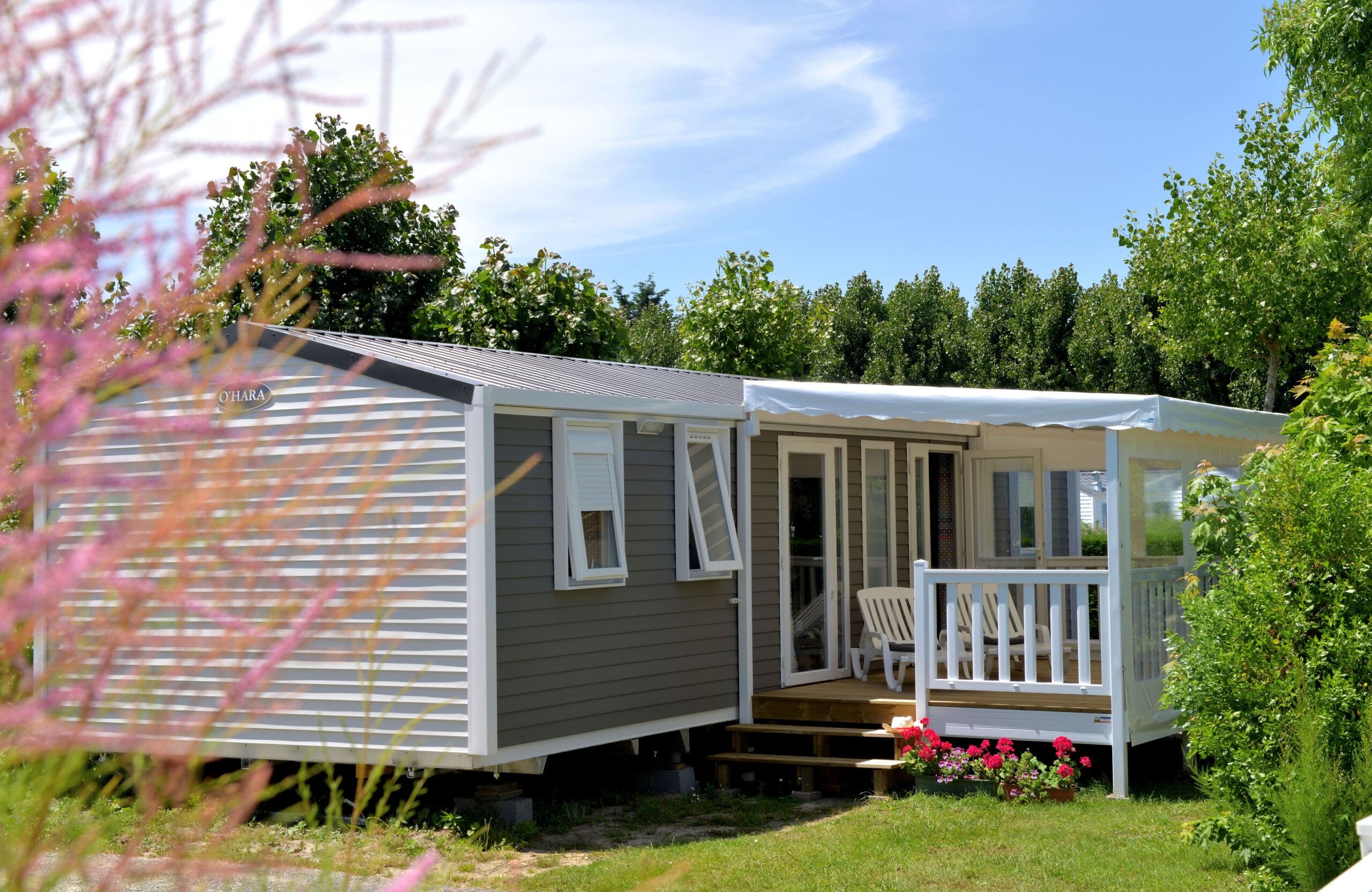 Rental-mobile-home-prestige-with-terrace-covered-saint-jean-de-monts-Les-Places-Dorees